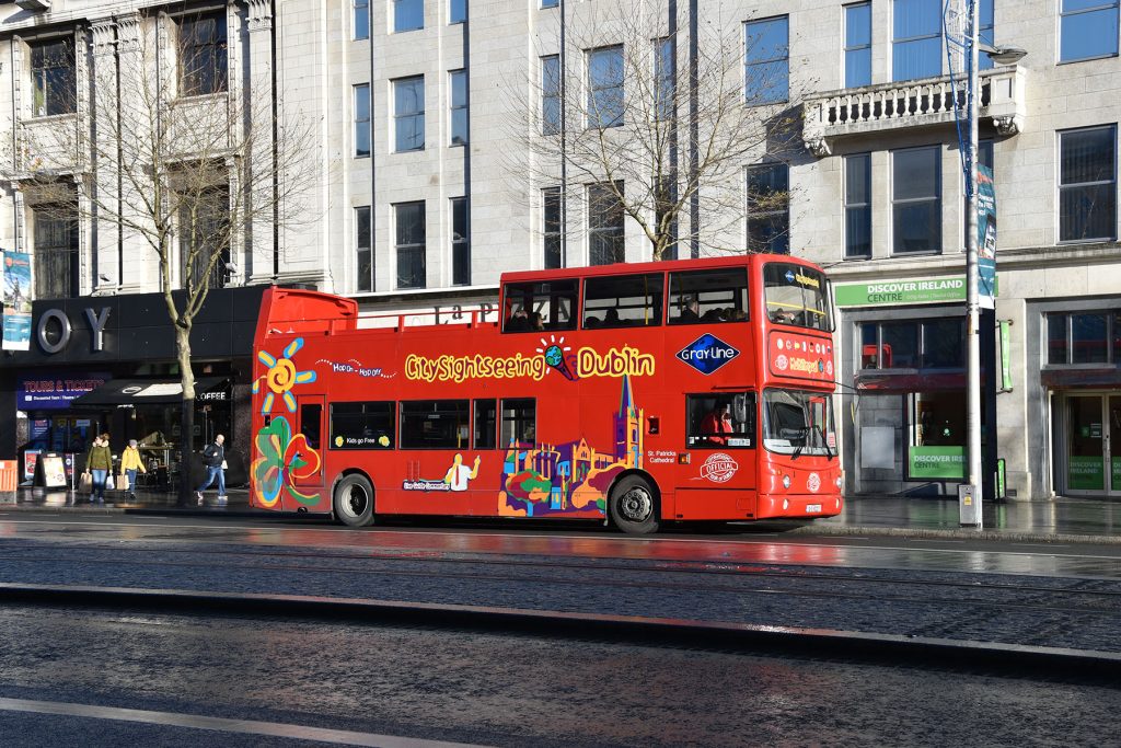 Ontdek Dublin met de hop-on hop-of bussen