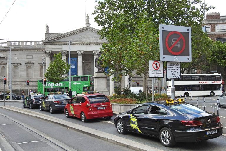 Taxi in Dublin